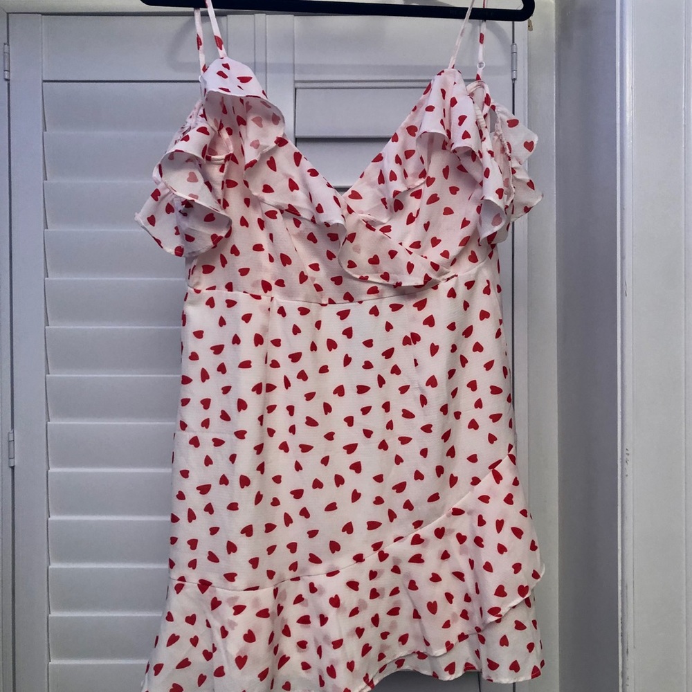 Adorable trendy heart print ruffly dress. Unworn!